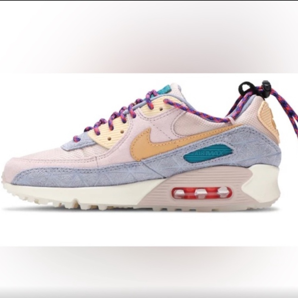 Women’s Nike Air Max 90 SE “Fossil Stone” DM6438-292 Size 9